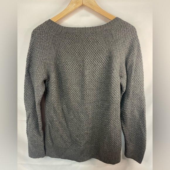Loft wool blend gray crew neck sweater. Womens size XL. - Picture 5 of 5